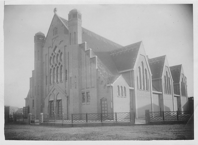 009-Theresiakerk kort na oplevering.jpg