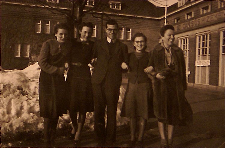 047a1941.jpg