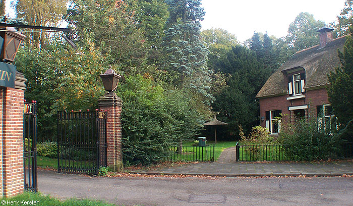 004P0001868.jpg