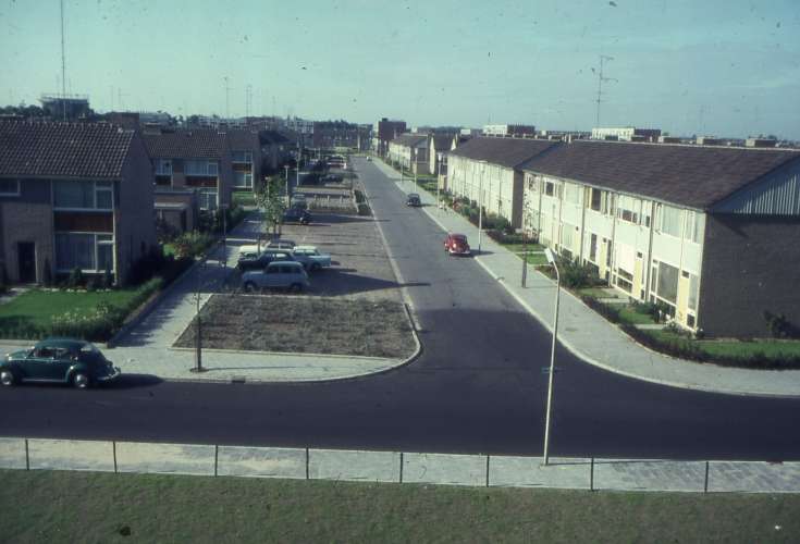 043img228.jpg